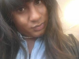 miss-pleasure-shemale-escort-in-chicago-il